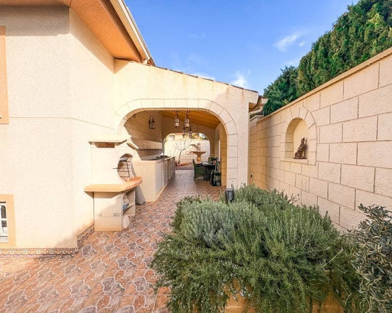 5 chambre Villa/Maison à vendre à Benijofar avec piscine garage - 498 000 € (Ref: 9510300)