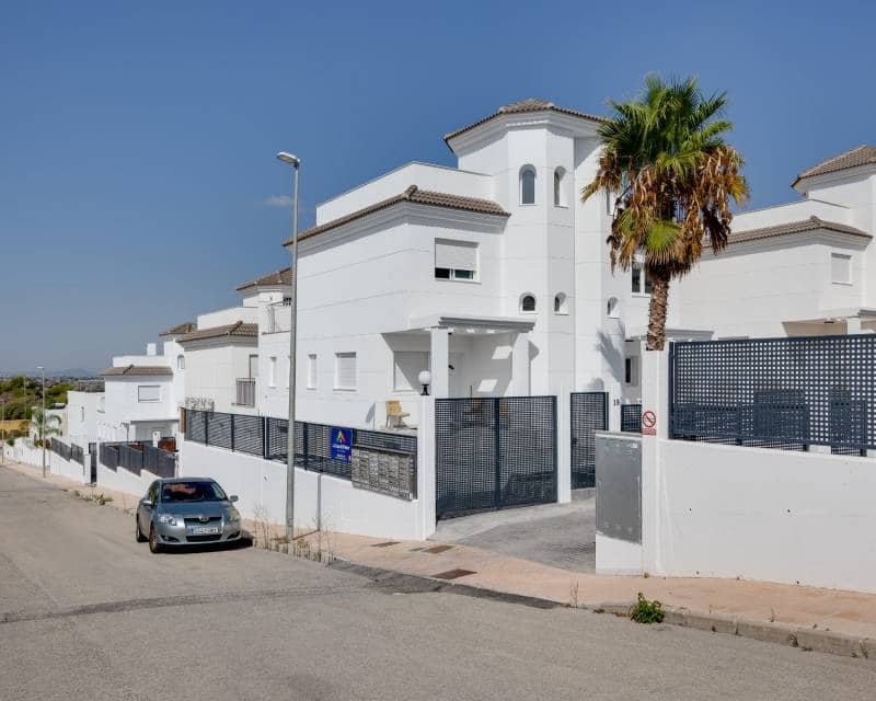 3 slaapkamer Huis te koop in San Fulgencio met zwembad garage - € 275.000 (Ref: 9511202)