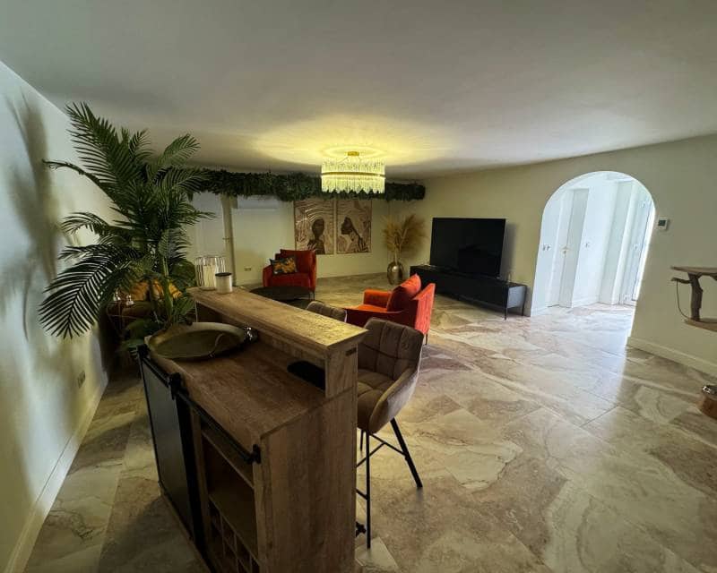 Chalet de 8 habitaciones en Ciudad Quesada en venta con piscina garaje - 1.499.999 € (Ref: 9511317)