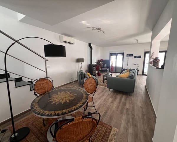 3 soveværelse Rækkehus til salg i Punta Prima, Orihuela med swimmingpool garage - € 695.000 (Ref: 9518014)