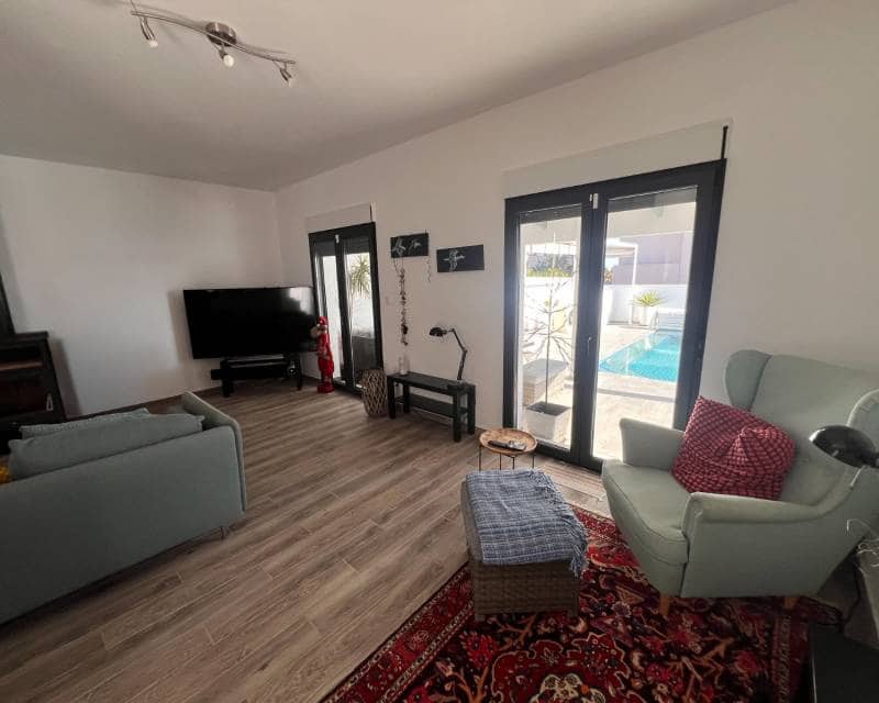 3 soveværelse Rækkehus til salg i Orihuela Costa med swimmingpool garage - € 695.000 (Ref: 9518014)