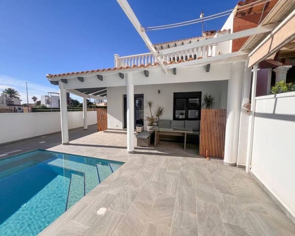3 soveværelse Rækkehus til salg i Punta Prima, Orihuela med swimmingpool garage - € 695.000 (Ref: 9518014)