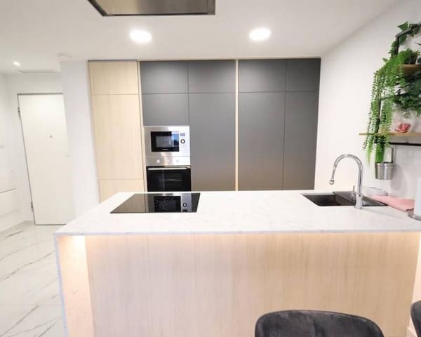 2 slaapkamer Appartement te koop in Punta Prima, Orihuela met zwembad - € 368.000 (Ref: 9521663)