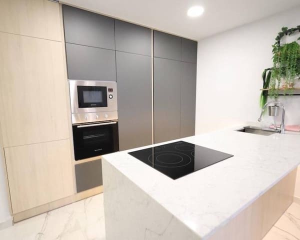 2 slaapkamer Appartement te koop in Punta Prima, Orihuela met zwembad - € 368.000 (Ref: 9521663)