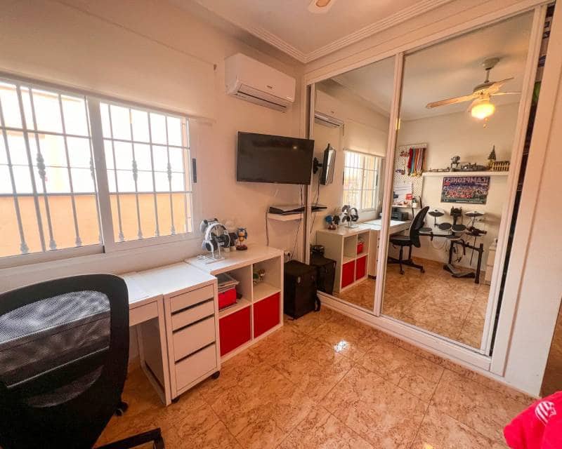 2 quarto Moradia para venda em El Raso com piscina - 247 000 € (Ref: 9523660)