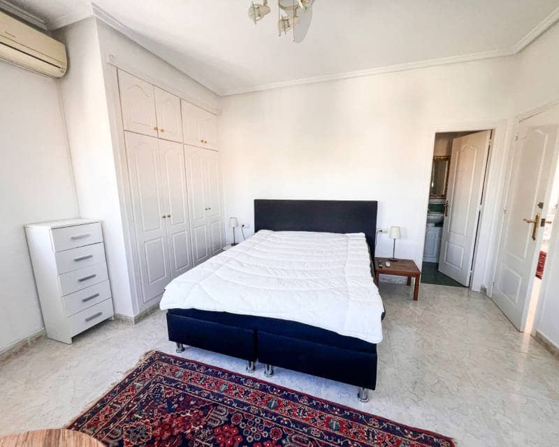 7 chambre Villa/Maison à vendre à Ciudad Quesada avec piscine - 525 000 € (Ref: 9529066)