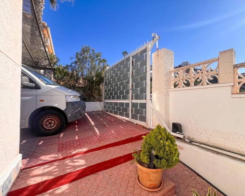 7 chambre Villa/Maison à vendre à Ciudad Quesada avec piscine - 525 000 € (Ref: 9529066)