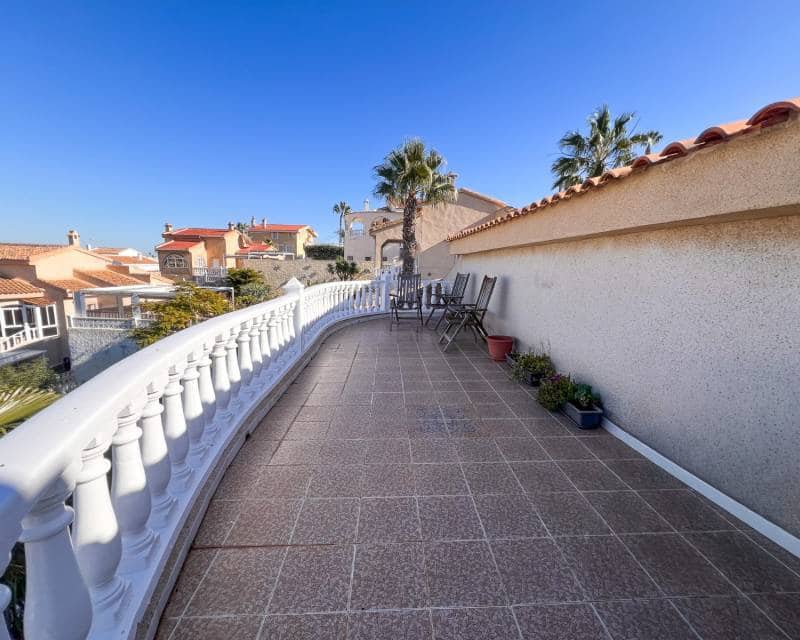 7 chambre Villa/Maison à vendre à Ciudad Quesada avec piscine - 525 000 € (Ref: 9529066)