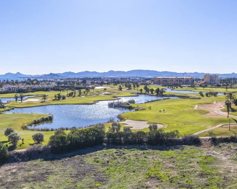 2 makuuhuone Huoneisto myytävänä paikassa Los Alcazares mukana uima-altaan 
autotalli - 299 000 € (Ref: 9532749)