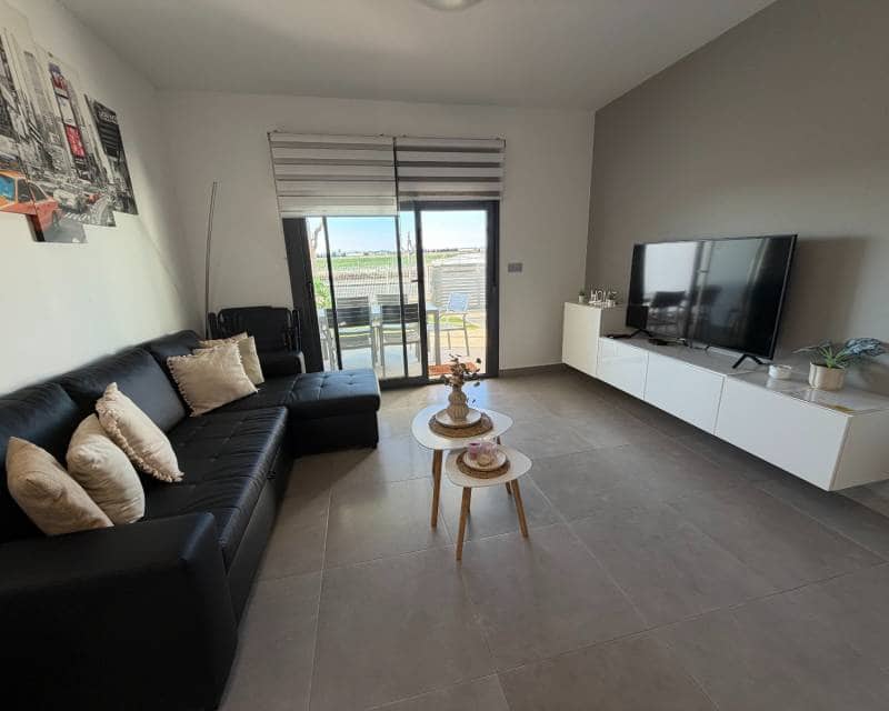 2 Zimmer Apartment zu verkaufen in Pilar de la Horadada mit Pool - 219.900 € (Ref: 9532750)