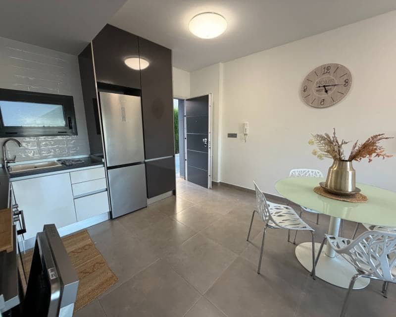 2 Zimmer Apartment zu verkaufen in Pilar de la Horadada mit Pool - 219.900 € (Ref: 9532750)