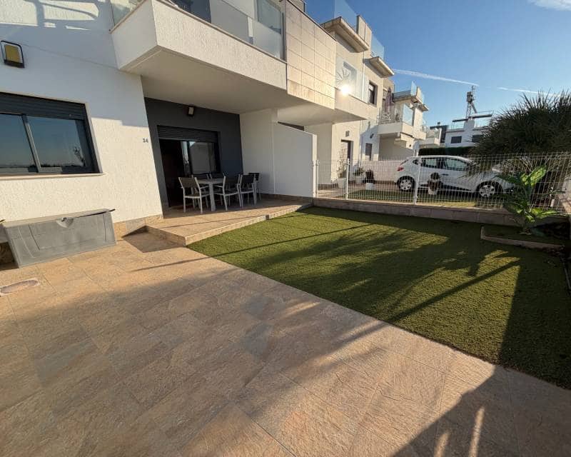 2 Zimmer Apartment zu verkaufen in Pilar de la Horadada mit Pool - 219.900 € (Ref: 9532750)