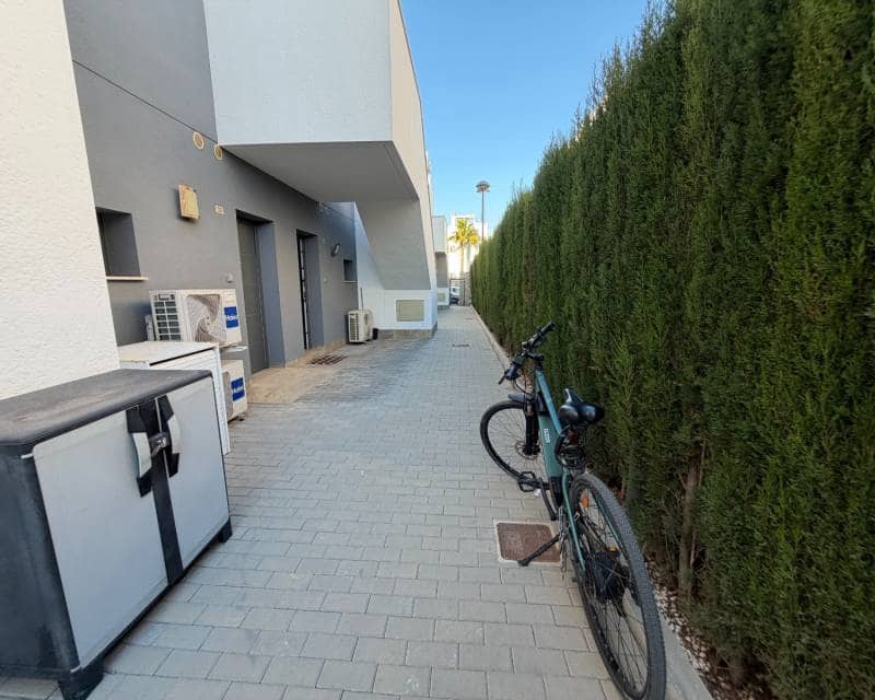 2 Zimmer Apartment zu verkaufen in Pilar de la Horadada mit Pool - 219.900 € (Ref: 9532750)