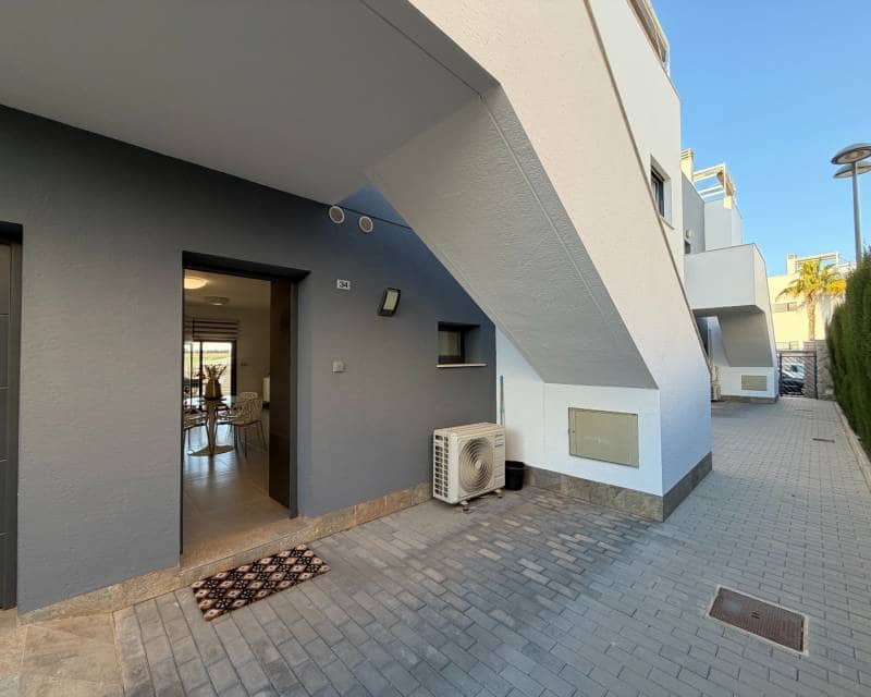 2 Zimmer Apartment zu verkaufen in Pilar de la Horadada mit Pool - 219.900 € (Ref: 9532750)