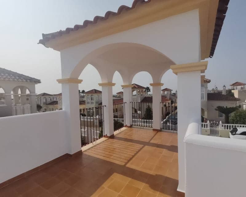 2 soverom Villa til salgs i Lo Crispin med svømmebasseng garasje - € 249 000 (Ref: 9535196)