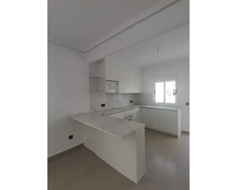 2 soverom Villa til salgs i Lo Crispin med svømmebasseng garasje - € 249 000 (Ref: 9535196)