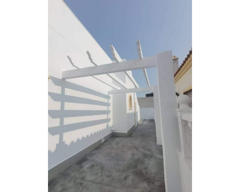 2 soverom Villa til salgs i Lo Crispin med svømmebasseng garasje - € 249 000 (Ref: 9535196)