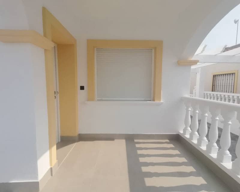 2 soverom Villa til salgs i Lo Crispin med svømmebasseng garasje - € 249 000 (Ref: 9535196)