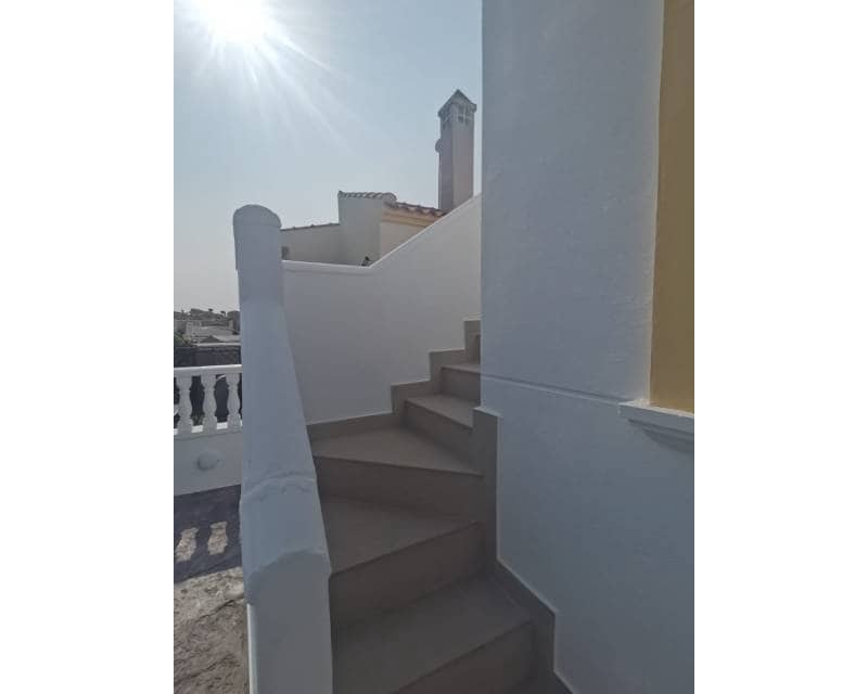 2 soverom Villa til salgs i Lo Crispin med svømmebasseng garasje - € 249 000 (Ref: 9535196)