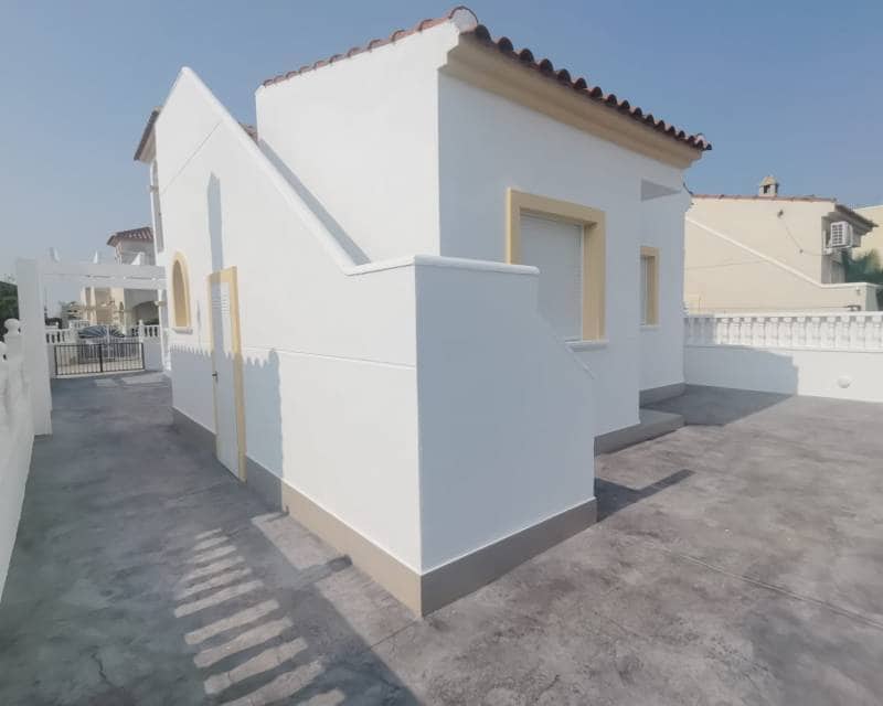 2 soverom Villa til salgs i Lo Crispin med svømmebasseng garasje - € 249 000 (Ref: 9535196)