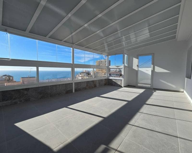 2 sypialnia Penthouse na sprzedaż w Torrevieja - 234 000 € (Ref: 9535198)