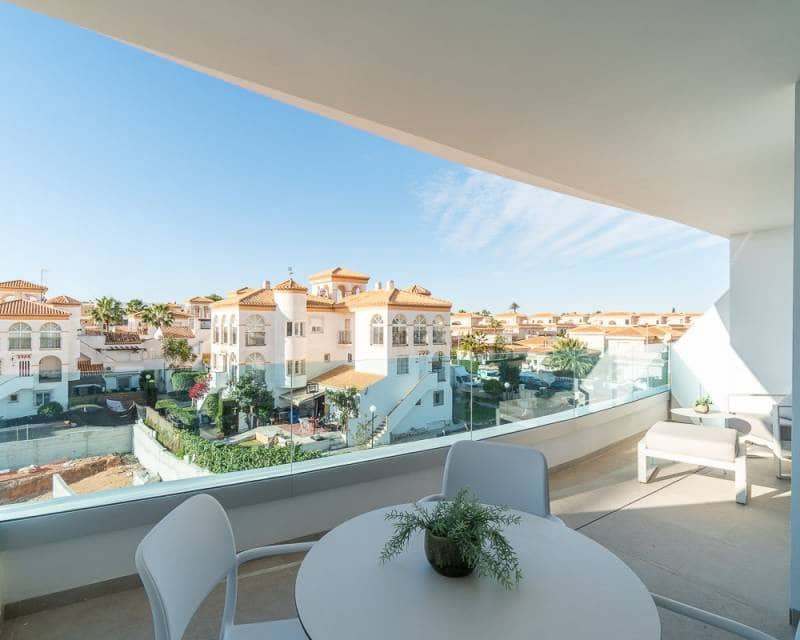 3 bedroom Apartment for sale in Playa Flamenca with pool garage - € 419,000 (Ref: 9539851)