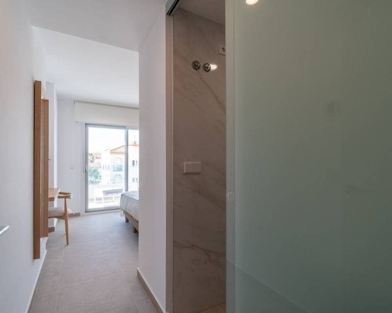 3 bedroom Apartment for sale in Playa Flamenca with pool garage - € 419,000 (Ref: 9539851)