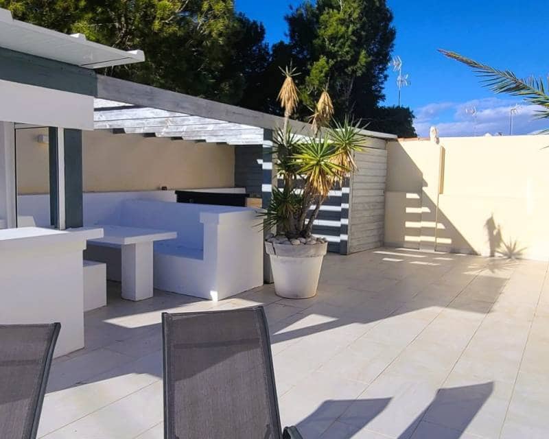 4 camera da letto Villetta Bifamiliare in vendita in Los Balcones con piscina - 535.000 € (Rif: 9542095)