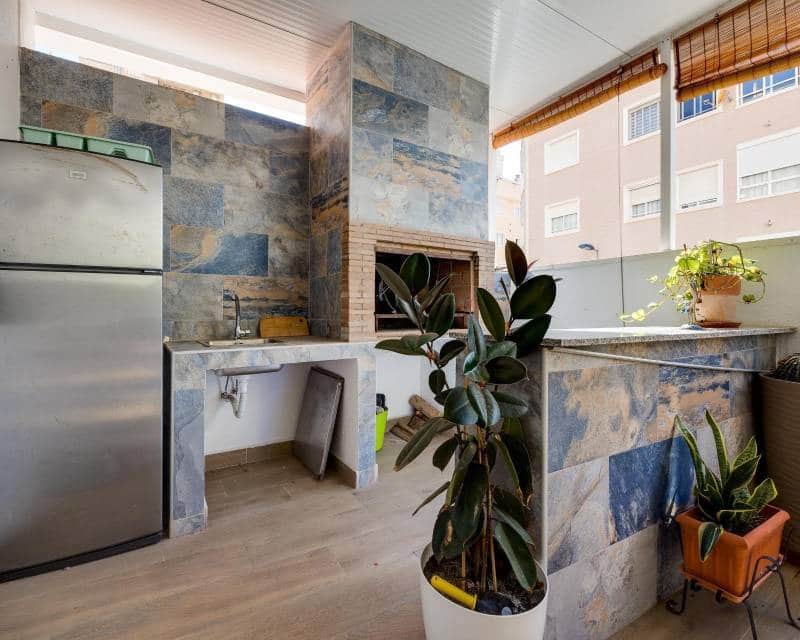 3 Zimmer Villa zu verkaufen in Torrevieja mit Garage - 250.000 € (Ref: 9542707)