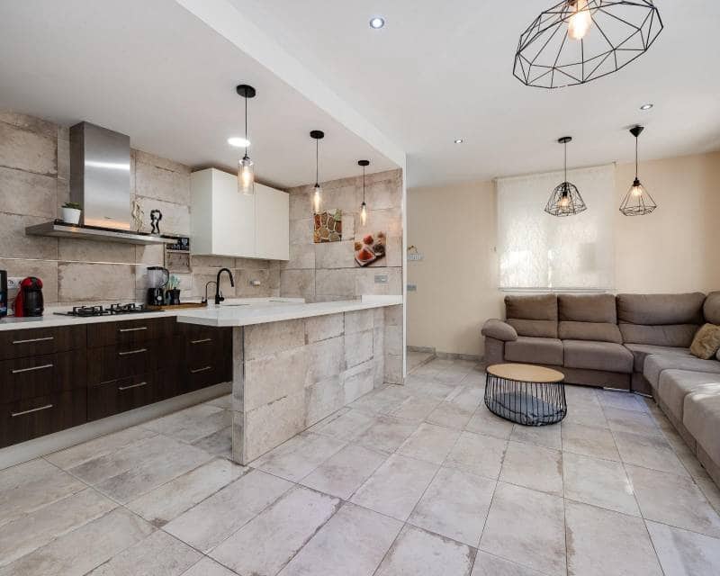 3 Zimmer Villa zu verkaufen in Torrevieja mit Garage - 250.000 € (Ref: 9542707)