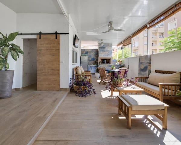 3 Zimmer Villa zu verkaufen in El Molino, Torrevieja mit Garage - 250.000 € (Ref: 9542707)