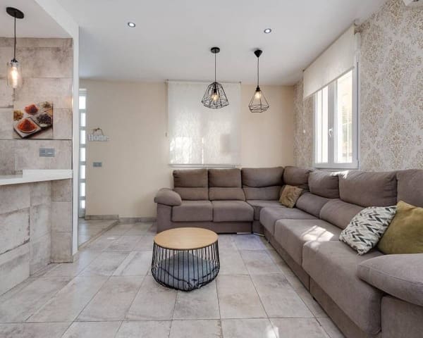 3 Zimmer Villa zu verkaufen in El Molino, Torrevieja mit Garage - 250.000 € (Ref: 9542707)