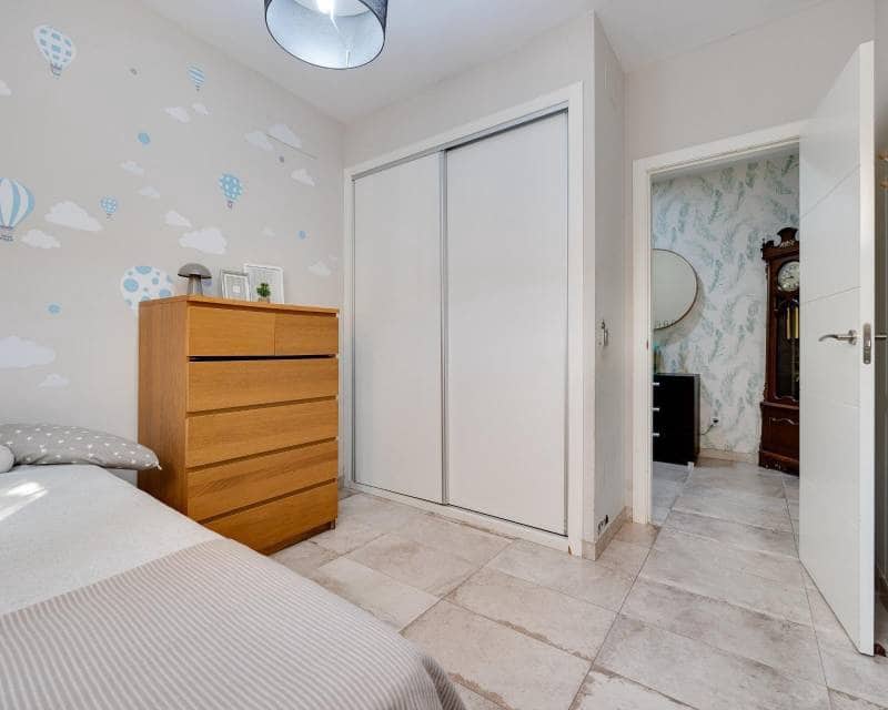 3 Zimmer Villa zu verkaufen in Torrevieja mit Garage - 250.000 € (Ref: 9542707)