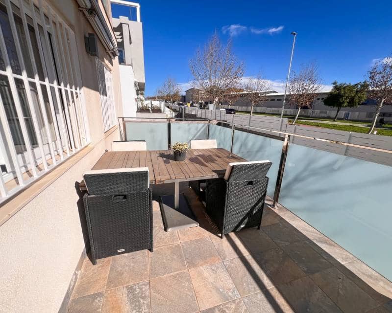 3 quarto Moradia em Banda para venda em Torrevieja com piscina garagem - 399 900 € (Ref: 9544569)
