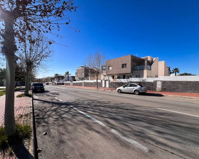 3 quarto Moradia em Banda para venda em Torrevieja com piscina garagem - 399 900 € (Ref: 9544569)