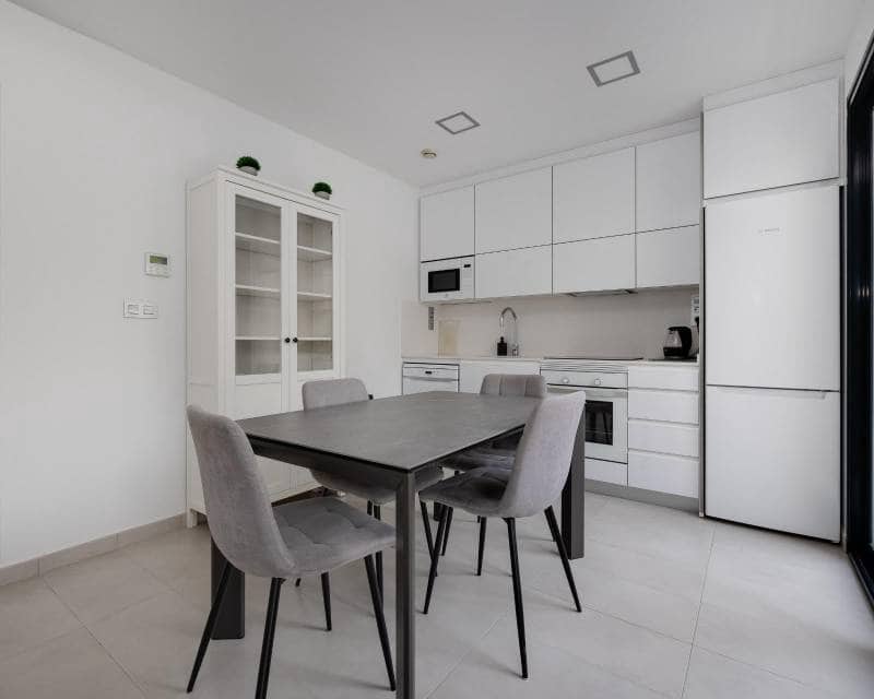 Chalet de 3 habitaciones en Orihuela Costa en venta con piscina garaje - 369.900 € (Ref: 9544570)