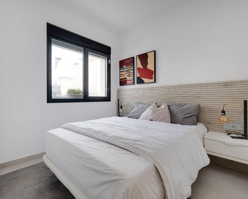 Chalet de 3 habitaciones en Orihuela Costa en venta con piscina garaje - 369.900 € (Ref: 9544570)