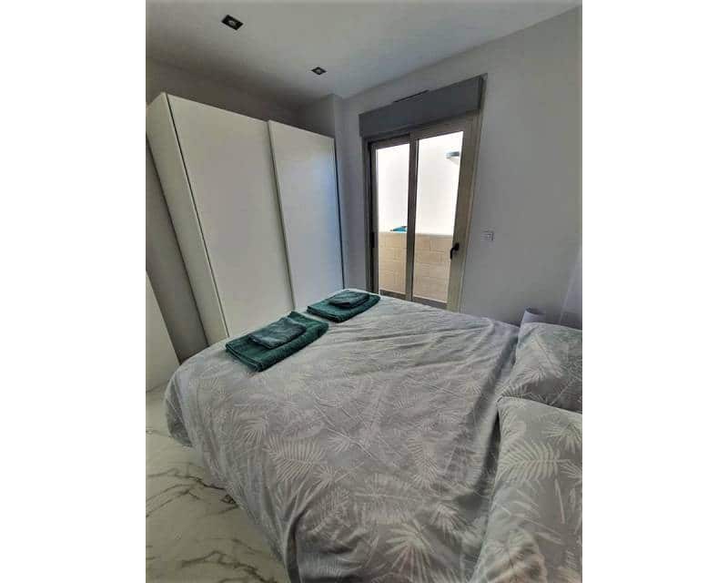 5 slaapkamer Villa te koop in Villamartin met zwembad garage - € 380.000 (Ref: 9548620)