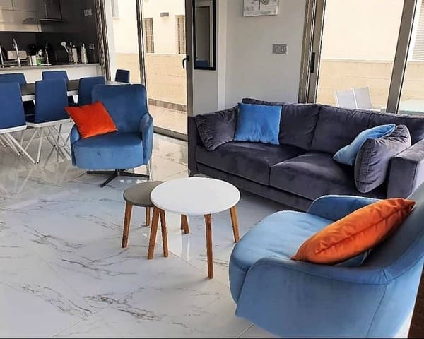 5 slaapkamer Villa te koop in Villamartin, Orihuela met zwembad garage - € 380.000 (Ref: 9548620)