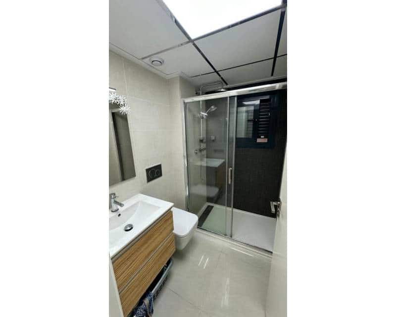 2 sovrum Strandlägenhet till salu i Torrevieja med pool - 219 900 € (Ref: 9548998)