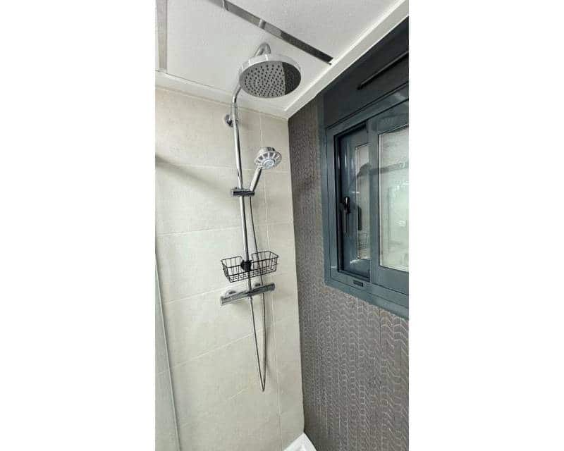 2 sovrum Strandlägenhet till salu i Torrevieja med pool - 219 900 € (Ref: 9548998)