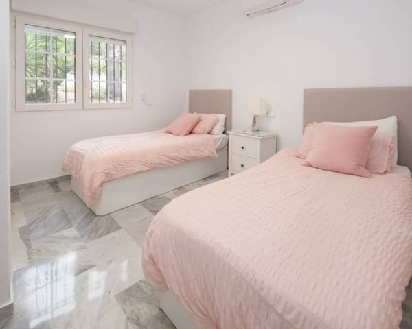 3 chambre Villa/Maison à vendre à Las Ramblas Golf, Orihuela avec piscine garage - 465 000 € (Ref: 9548999)