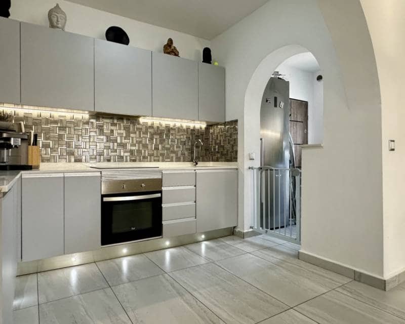 5 slaapkamer Villa te koop in Ciudad Quesada met zwembad garage - € 498.000 (Ref: 9549989)