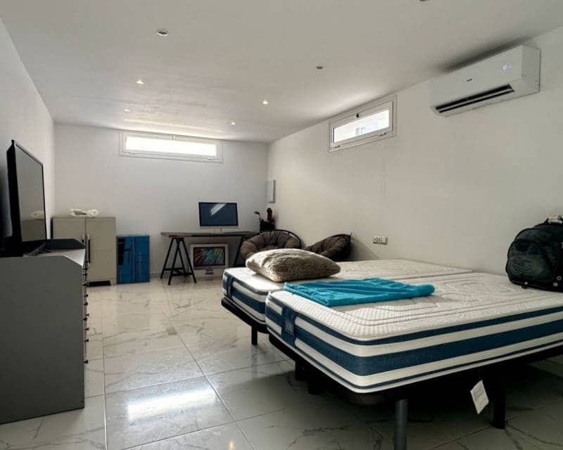 5 slaapkamer Villa te koop in Ciudad Quesada met zwembad garage - € 498.000 (Ref: 9549989)