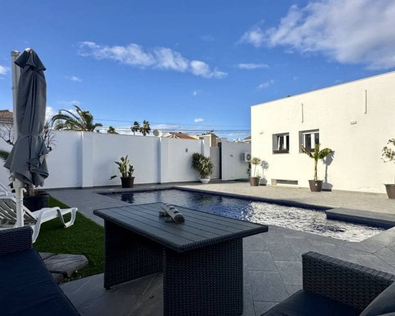5 slaapkamer Villa te koop in Ciudad Quesada met zwembad garage - € 498.000 (Ref: 9549989)