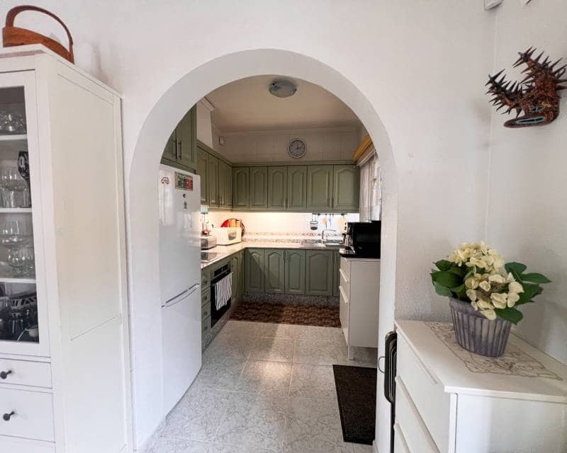 3 soveværelse Villa til salg i La Siesta med swimmingpool - € 310.000 (Ref: 9549990)