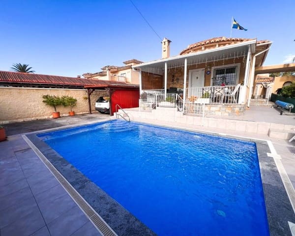 3 soveværelse Villa til salg i La Siesta, Torrevieja med swimmingpool - € 310.000 (Ref: 9549990)