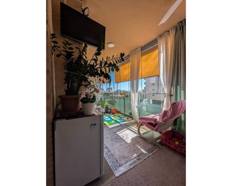 2 soveværelse Lejlighed til salg i Alicante by med swimmingpool - € 381.600 (Ref: 9552670)