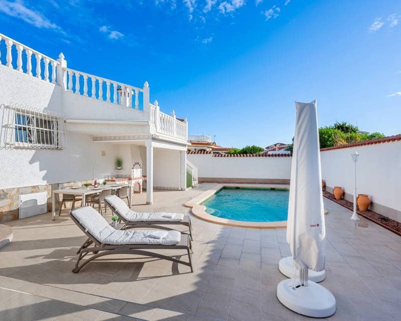 3 chambre Villa/Maison à vendre à Ciudad Quesada avec piscine garage - 445 000 € (Ref: 9553057)