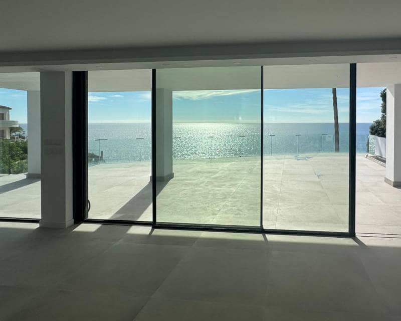 5 sypialnia Willa na sprzedaż w Coveta Fuma z basenem garażem - 2 700 000 € (Ref: 9554273)